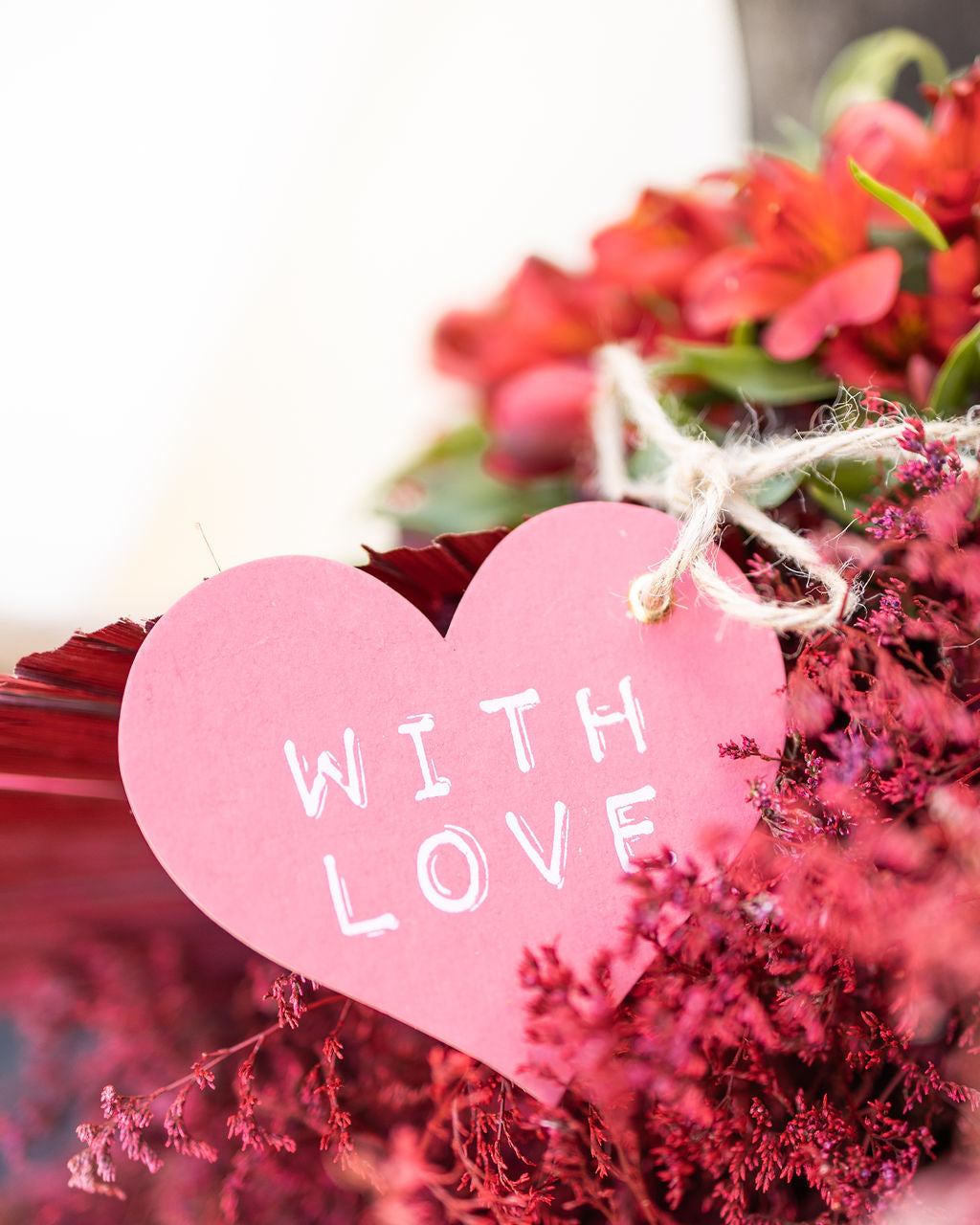 🌹 Flores para San Valentín 2025: ¿Cómo Elegir el Arreglo Floral Perfecto en CDMX?