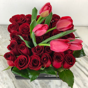 Andrea Tulipanes Arreglo Floral